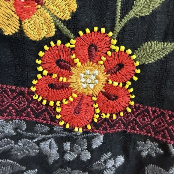 Savanna Jane Embroidered Top Size Medium Beaded Flowers Short Sleeve Cotton - Picture 4 of 12